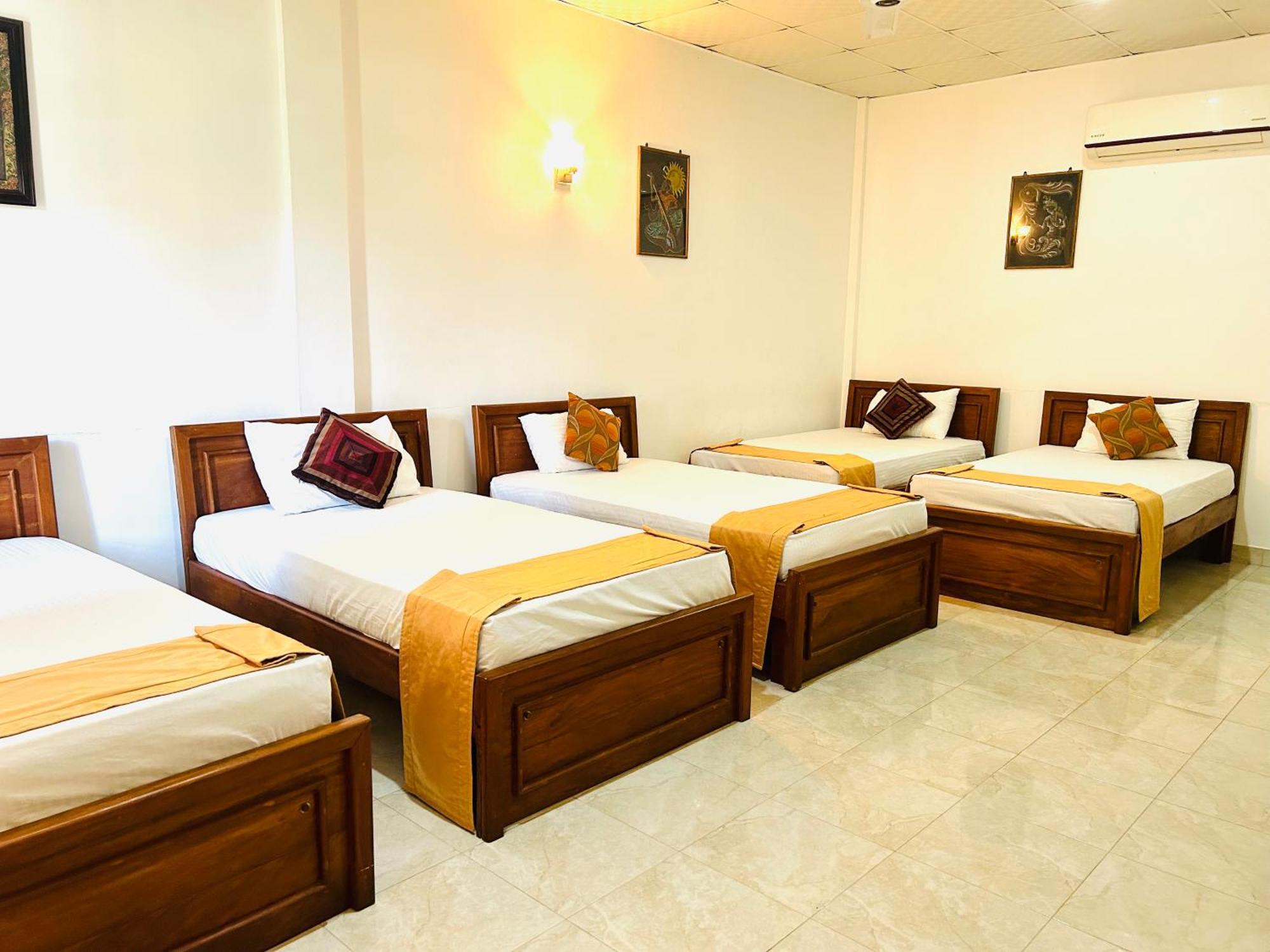 Royal Nest Bed & Breakfast Polonnaruwa Ngoại thất bức ảnh